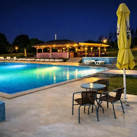 комплекс кремена Konukevi 3*